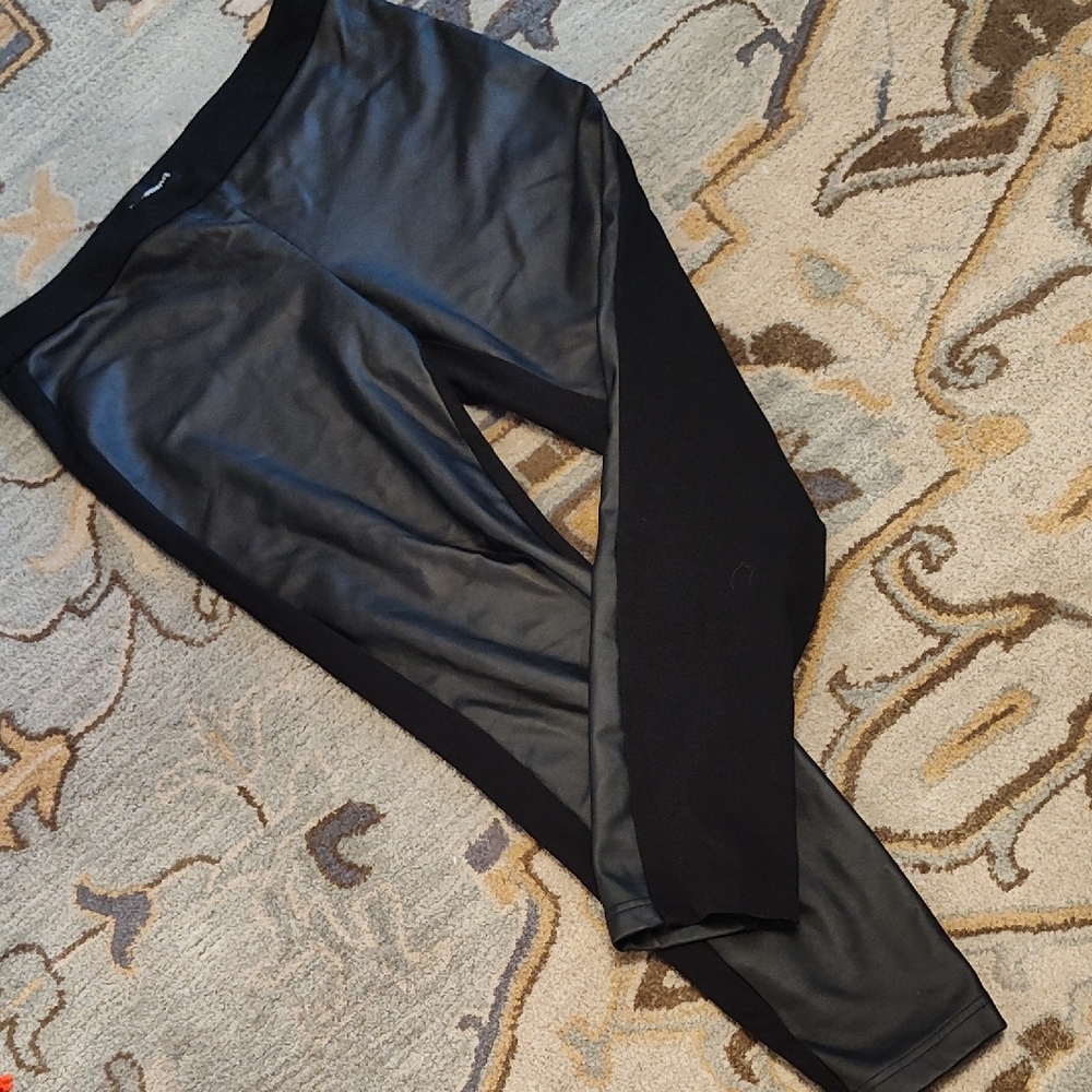 Sharagano Black Faux Leather Panel Heavyweight Pullon Pant